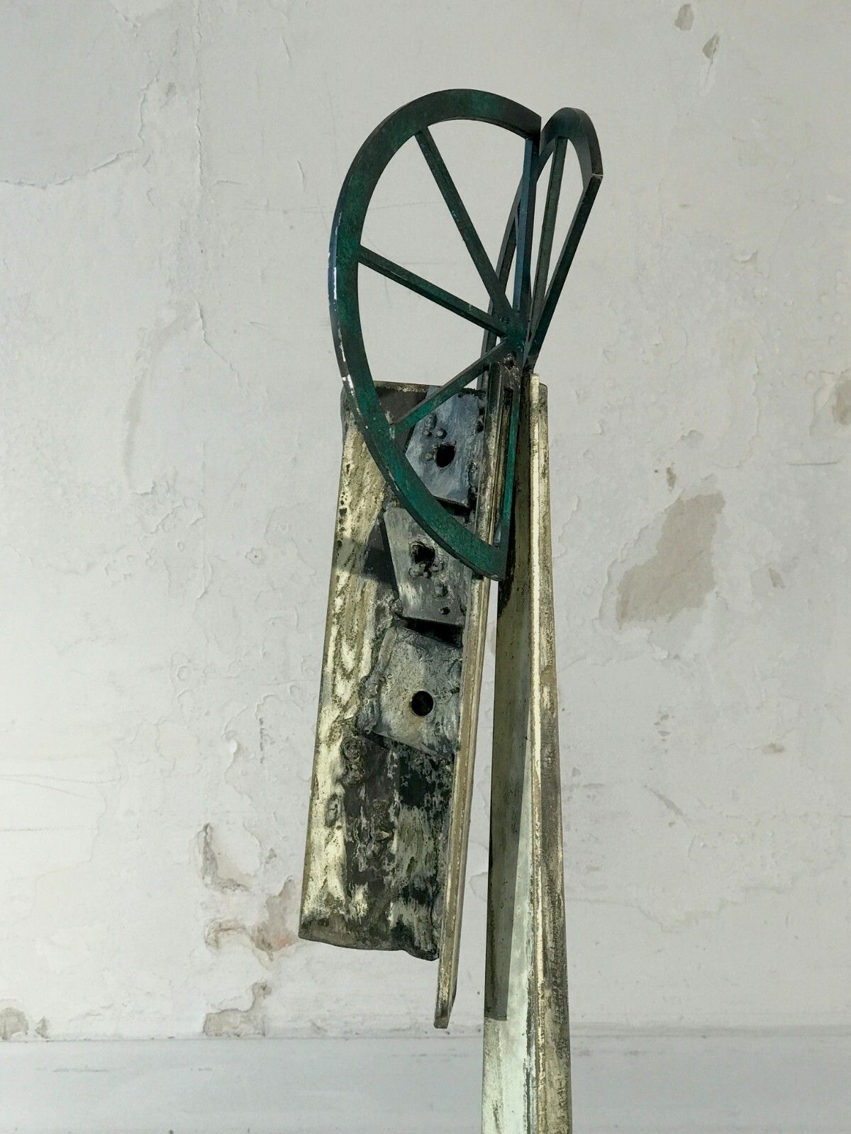 photo furniture 1990 Post Modernist Brutalist Sculpture Free Form Shabby Chic