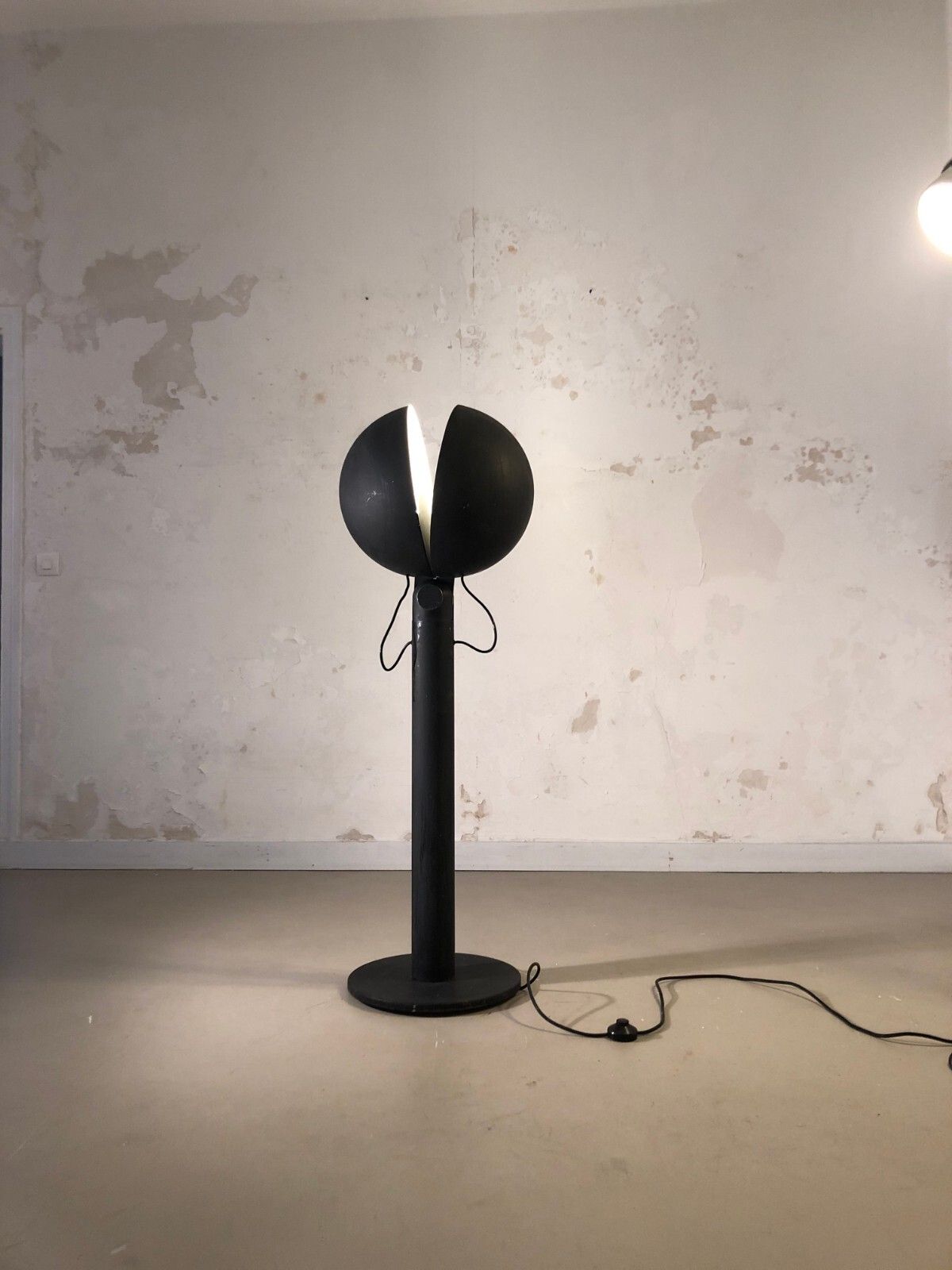 photo furniture 1970 Francesco Buzzi Bieffeplast Lamp "Headphone" Space Age Arteluce Colombo