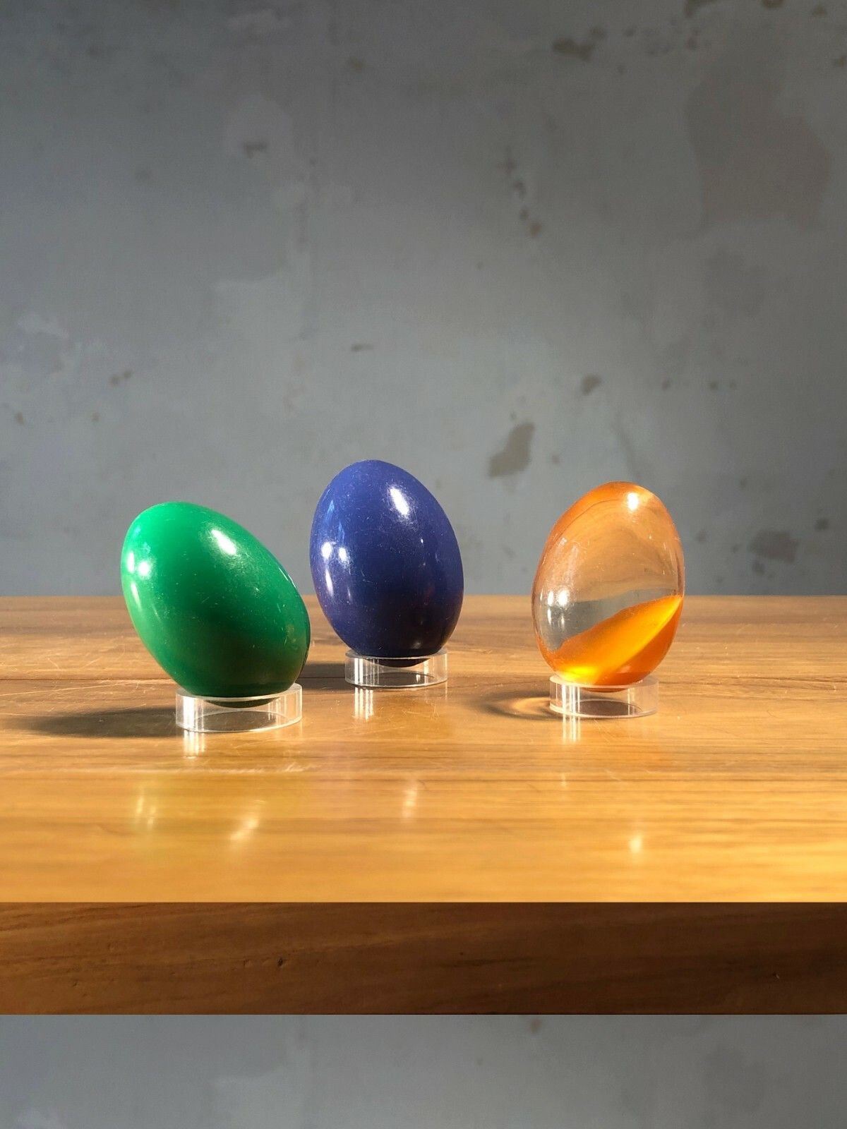 1970 Stone Giraudon 3 Eggs Postmodernist Sculptures Lucite Fractal Resin