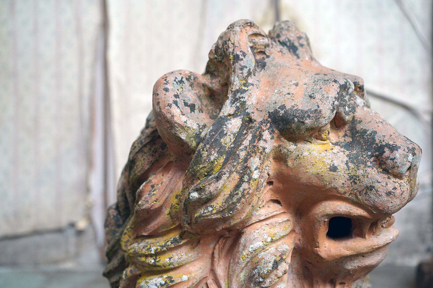 A Good Pair Of Large Mid 19thc Terracotta Recumbent Lions photo vinterior