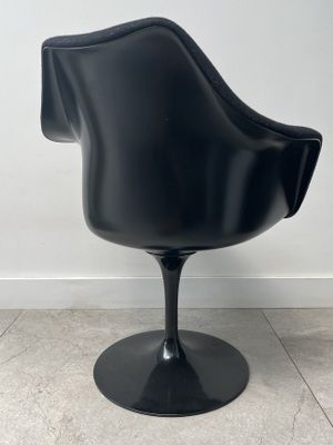 Eero Saarinen Tulip Armchair For Knoll photo for sale