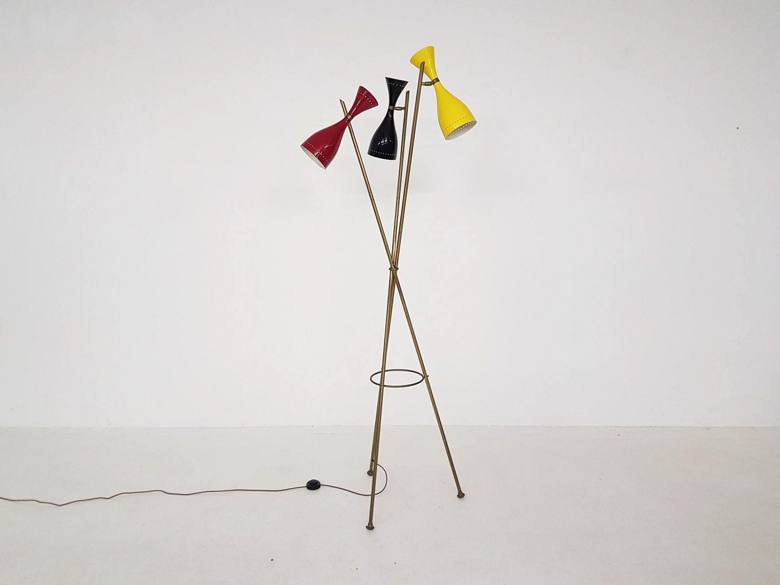 Midcentury "Triennale" Arredoluce Style Diabolo Floor Lamp, Italy, 1960s