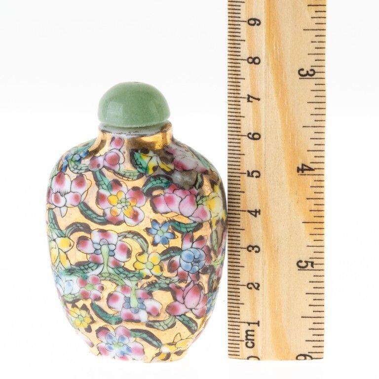 Chinese Hand Painted Famille Rose Gilt Porcelain Snuff Bottle With Jade Top photo for sale