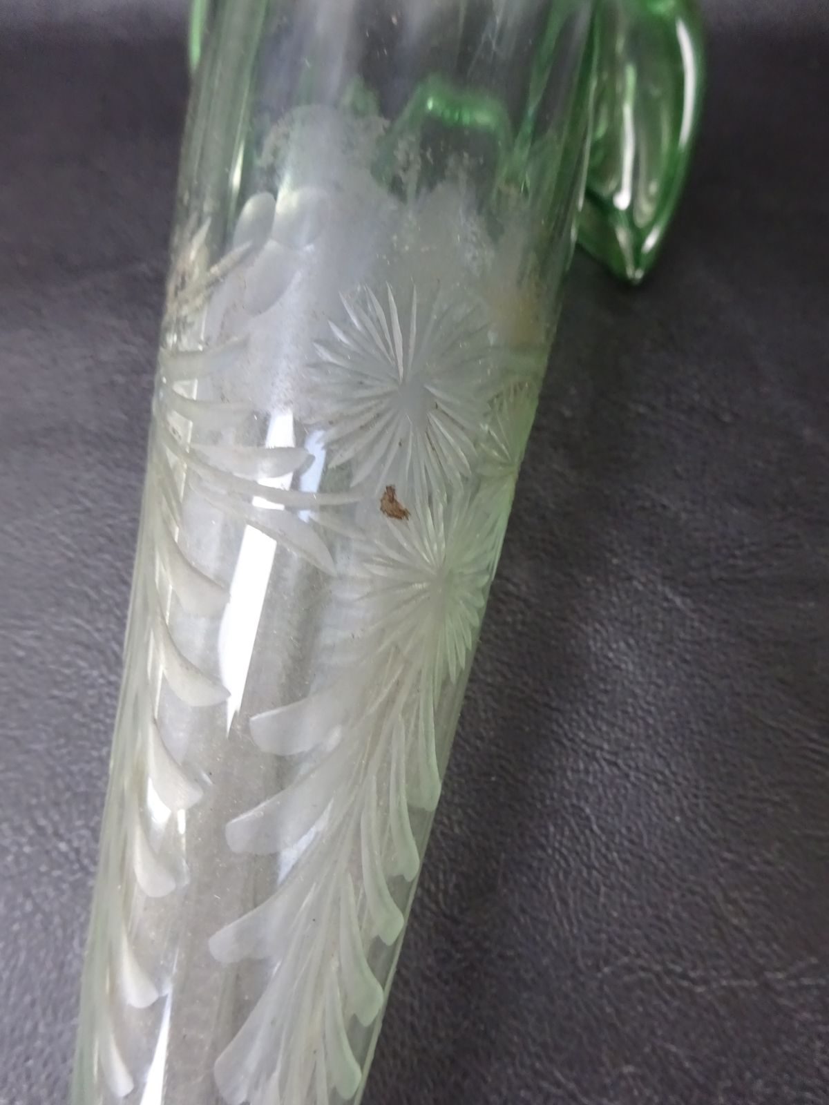 5 Victorian Green And Opalescent Fluted Glass Epergne Pieces (Amended Listing) photo Home Decor