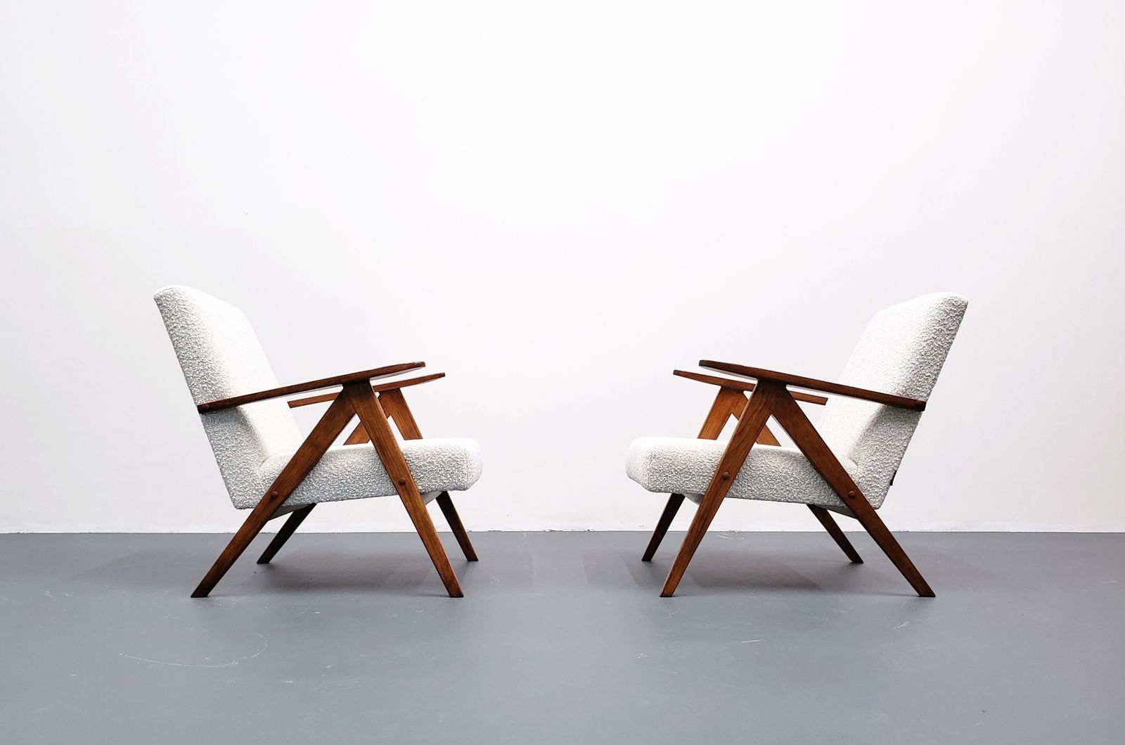 1960 Mid Century Easy Chair Model B 310 Var In Ivory Boucle photo buy