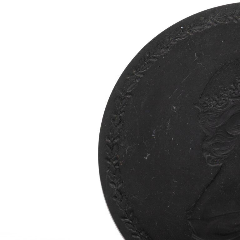 Wedgwood Black Basalt Jasperware Queen Elizabeth II Portrait Medallion Wall Plaque photo Art