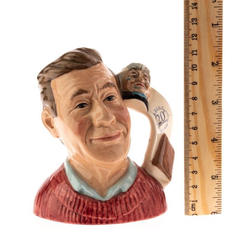 Royal Doulton Porcelain Ceramic Figural Collector’s Mug The Jug Collector 1999 photo Home Decor