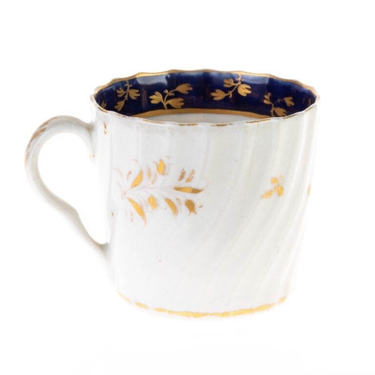 18th Century English Worcester Hand Painted Porcelain Reeded Coffee Cup