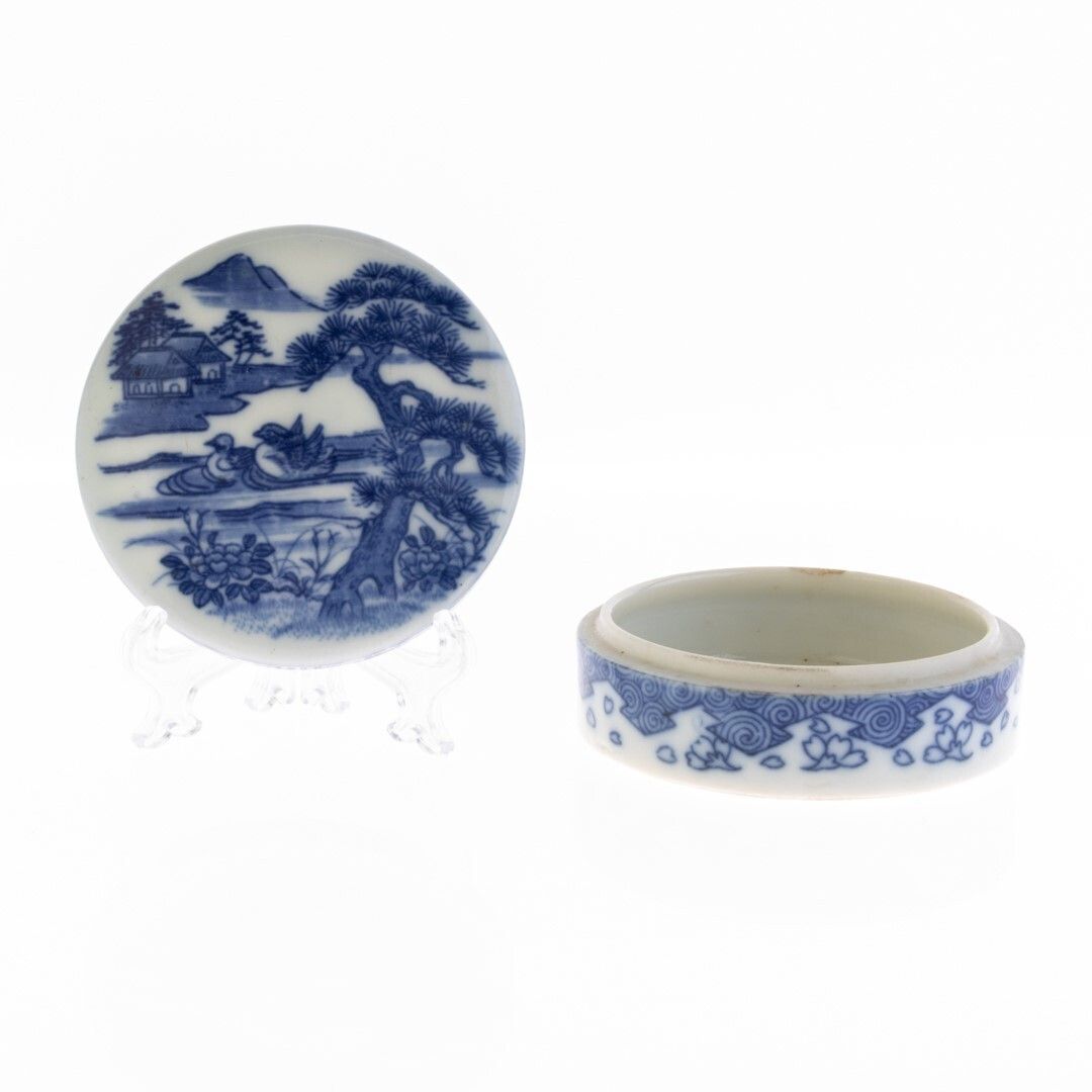 Blue And White Chinese Porcelain Ceramic Lidded Box Depicting Ducks In A Landscape photo Home Decor