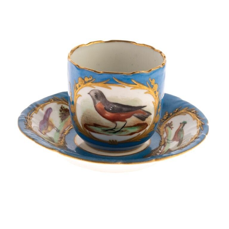 Late 18th Century French Hand Painted Sevres Bleu Celeste Porcelain Exotic Birds Teacups & Saucers photo for sale