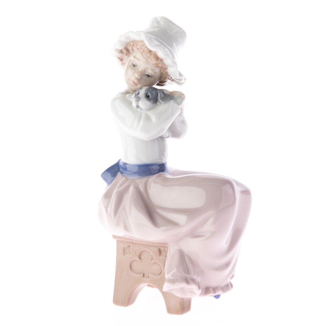 Nao By Lladro Porcelain Ceramic Seated Girl With Puppy Sculpture