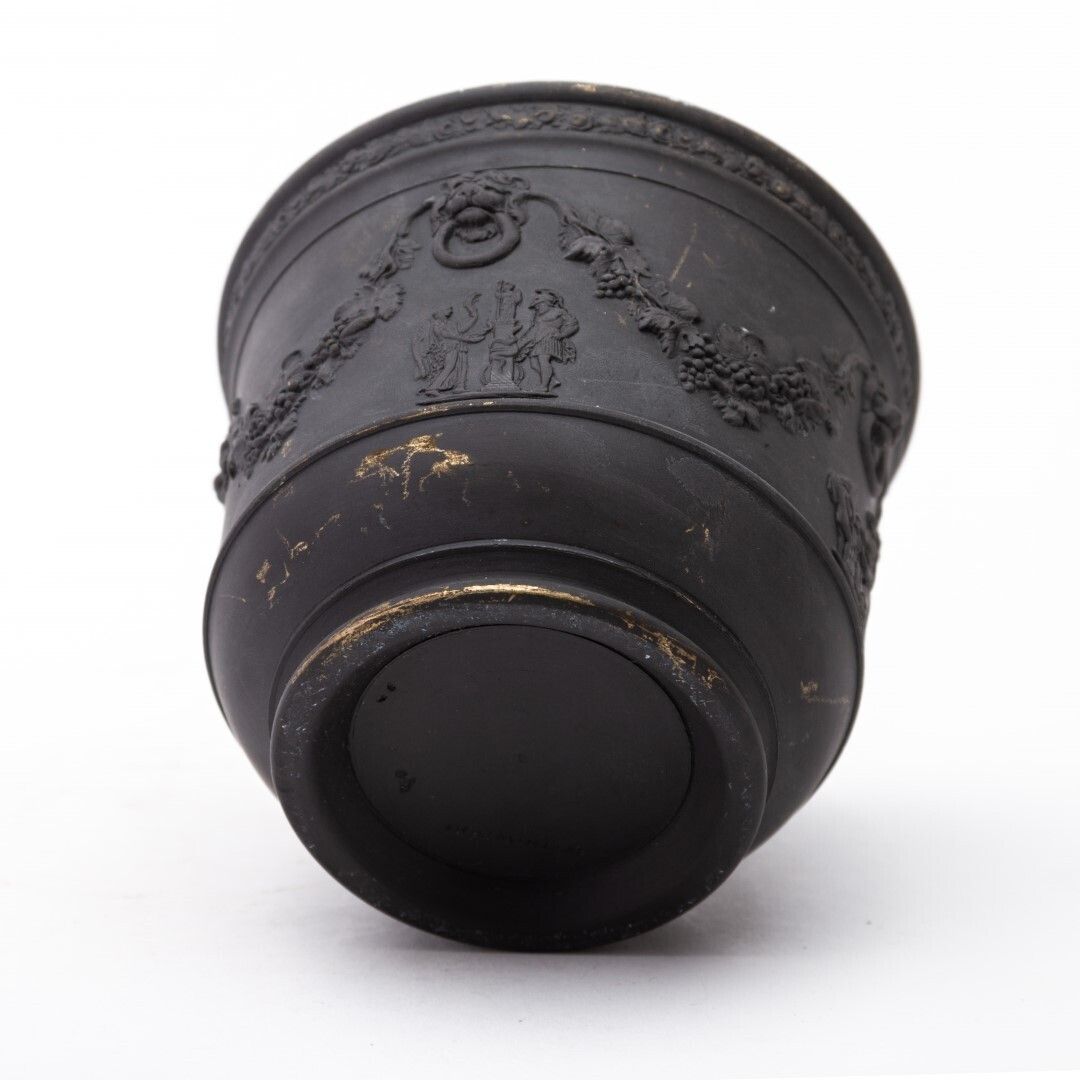 Antique Wedgwood Black Basalt Jasperware Ceramic Lion Head Planter Jardiniere Vase photo for sale