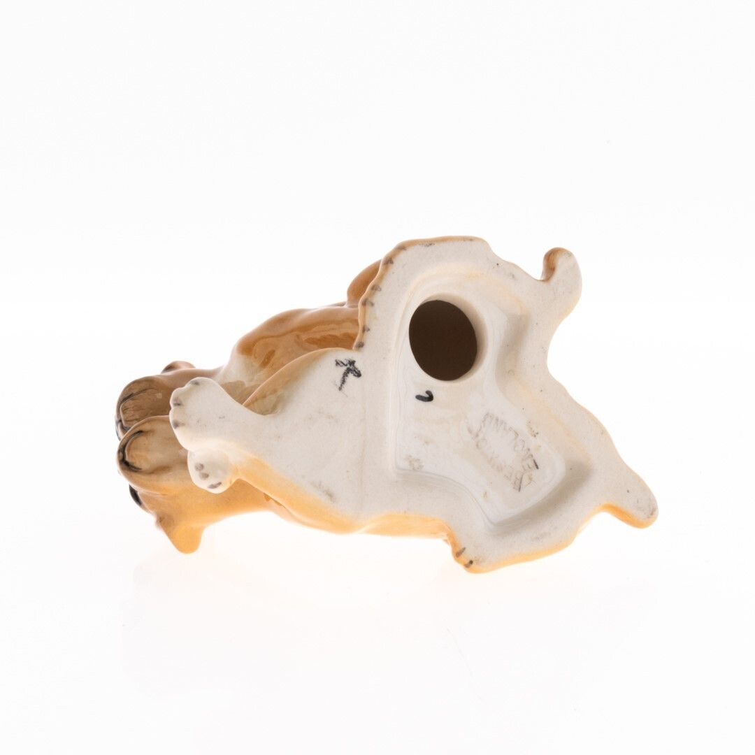 Beswick Porcelain Pottery Ceramic Dogs Figure Group photo furniture