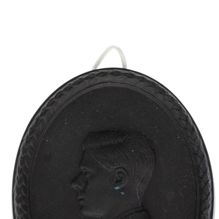 Wedgwood Black Basalt Jasperware Ceramic Porcelain Duke Of Windsor Portrait Medallion photo for sale