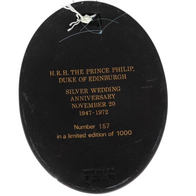 Wedgwood Black Basalt Jasperware Ceramic Porcelain Prince Philip Silver Wedding Portrait Medallion photo 75.0