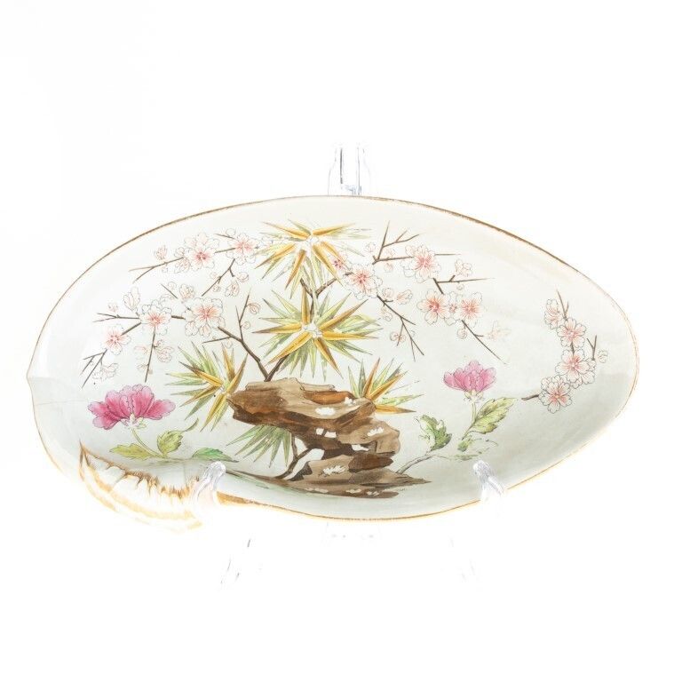 Antique 18th Century Wedgwood Creamware Pottery Shell Dish Hand Painted With Japanese Blossoms