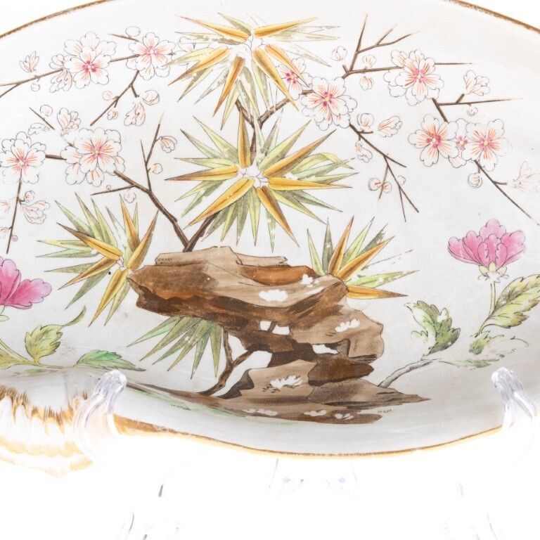 Antique 18th Century Wedgwood Creamware Pottery Shell Dish Hand Painted With Japanese Blossoms photo furniture
