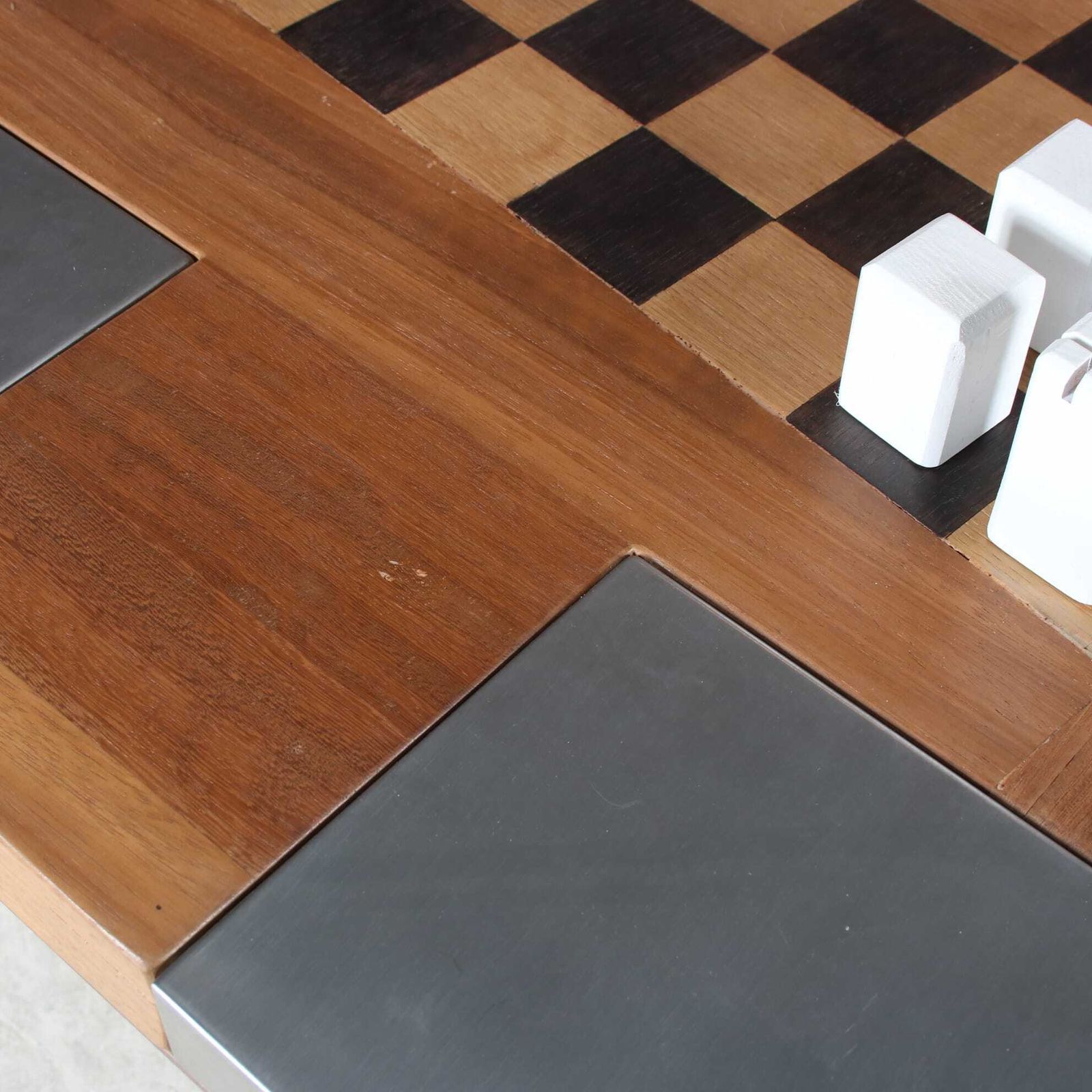 photo buy Unique “Pacifico” Chess Table By Franco Bozzi And Duccio Trassinelli – Studio A.R.D.I.T.I., Italy 1973