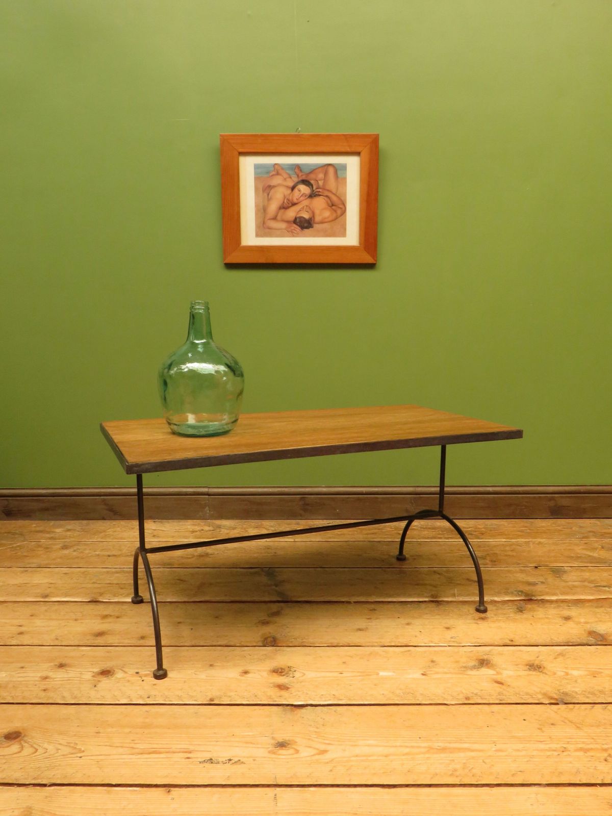 photo vinterior Mid Century Modern Iron Based Coffee Table