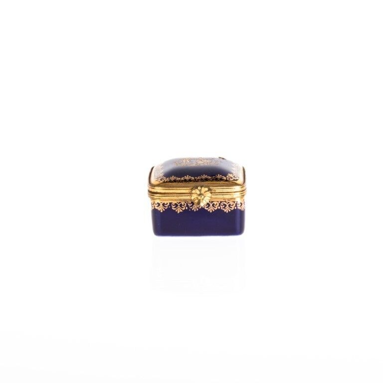 Mid Century French Limoges Cobalt Gilt Porcelain Pill Box photo furniture