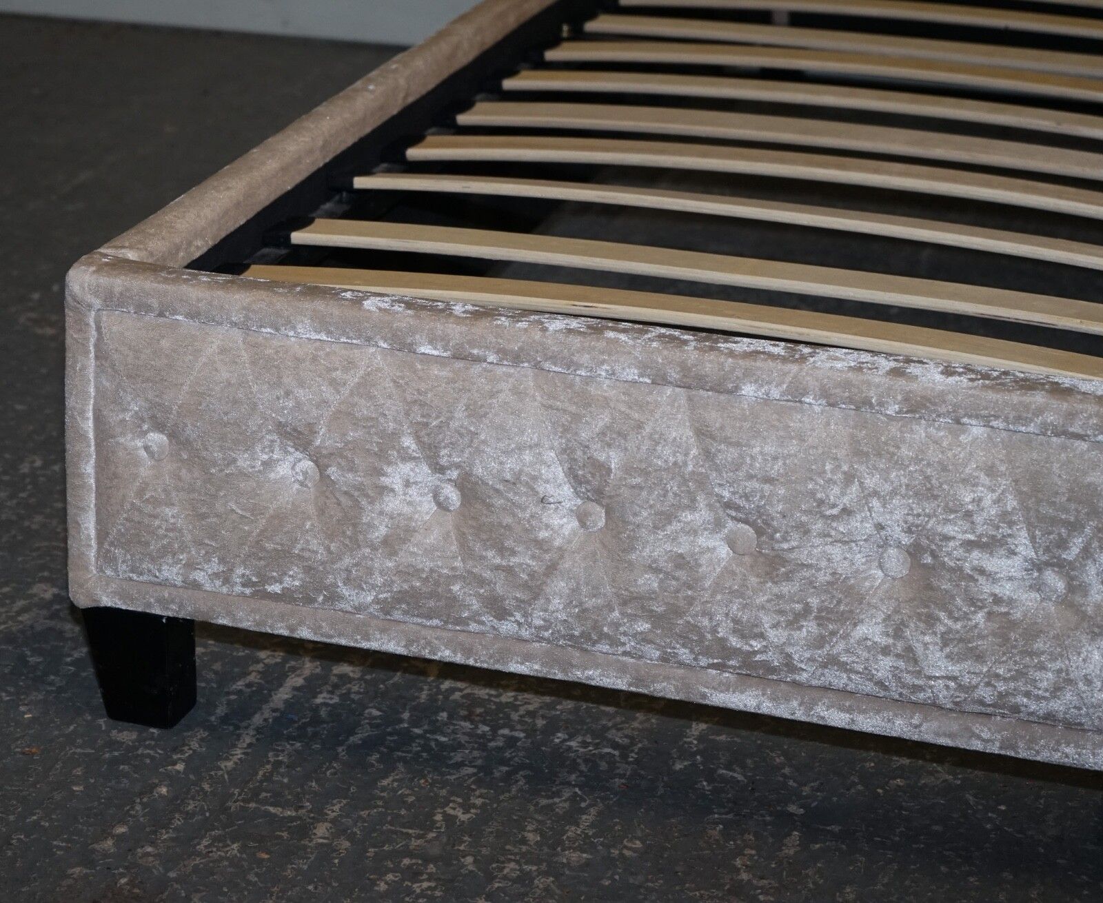 450.0 Beautiful Baby Pink Velvet Double Bed Frame photo