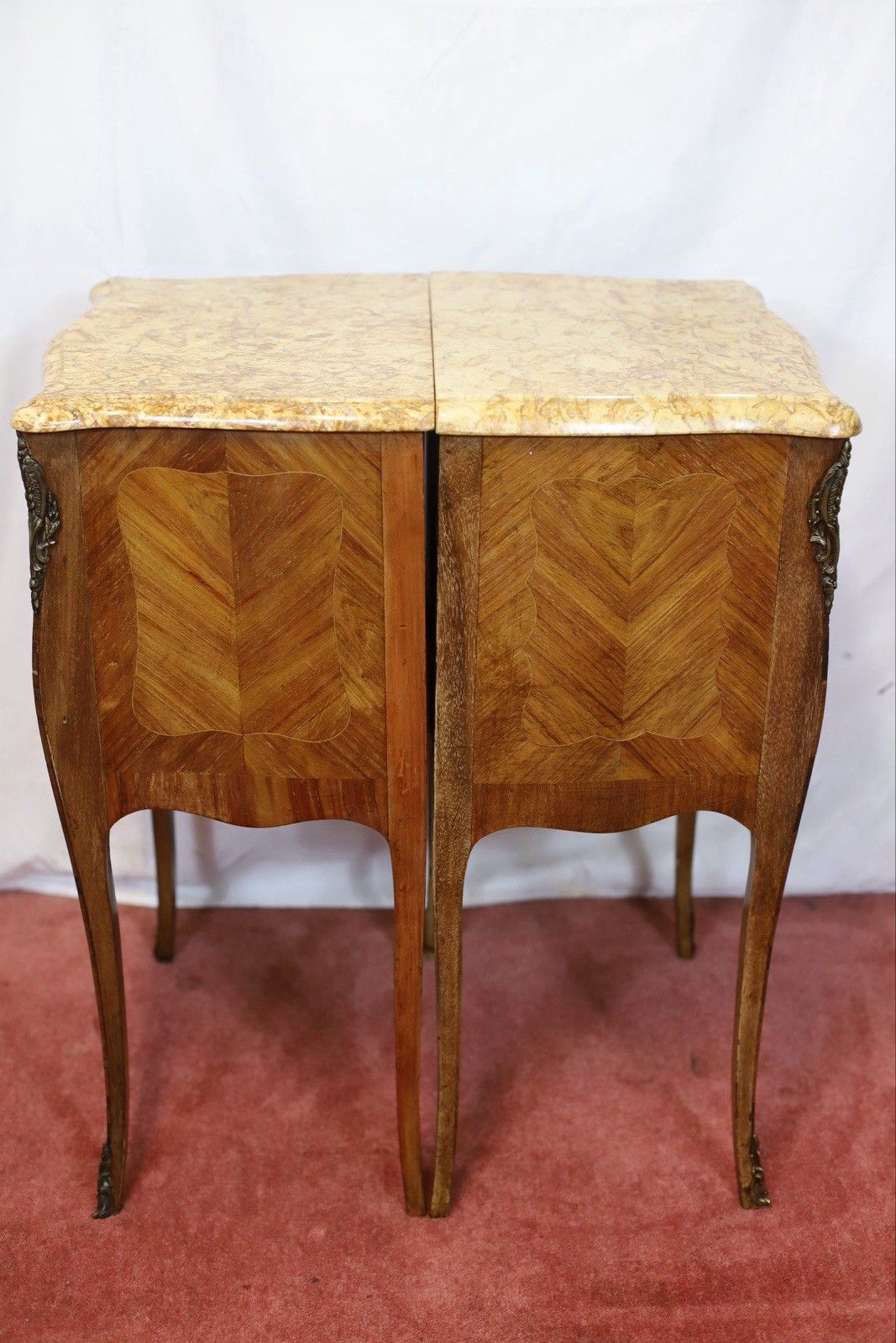 photo furniture Beautiful Pair Of Louis XV Marble Topped Walnut Bedside Tables