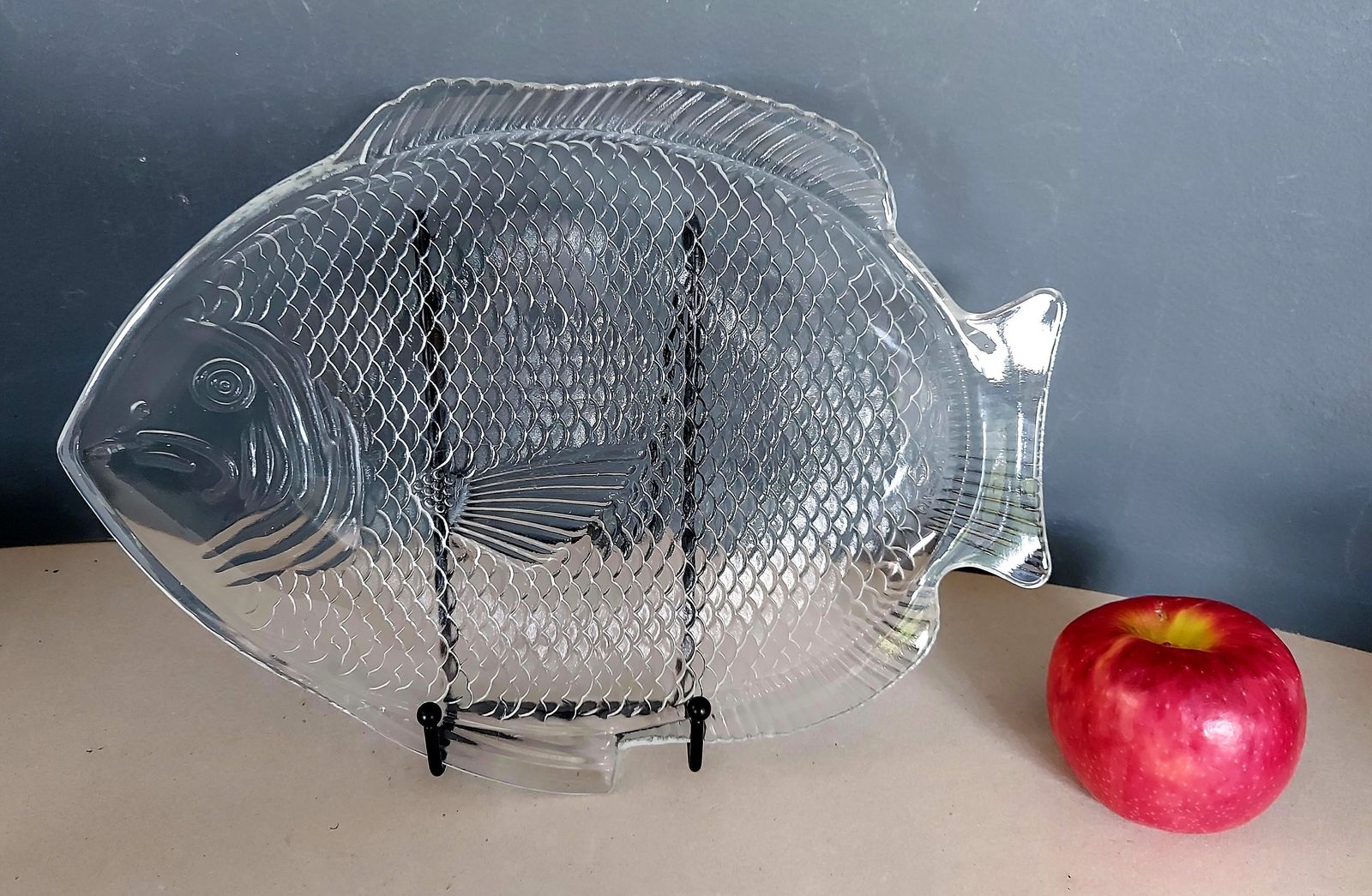 Vintage Glass Fish Plates Set, 6 + 1, Platter And Dinner Plates, Made In USA, Ovenproof, 1970s photo 74.0