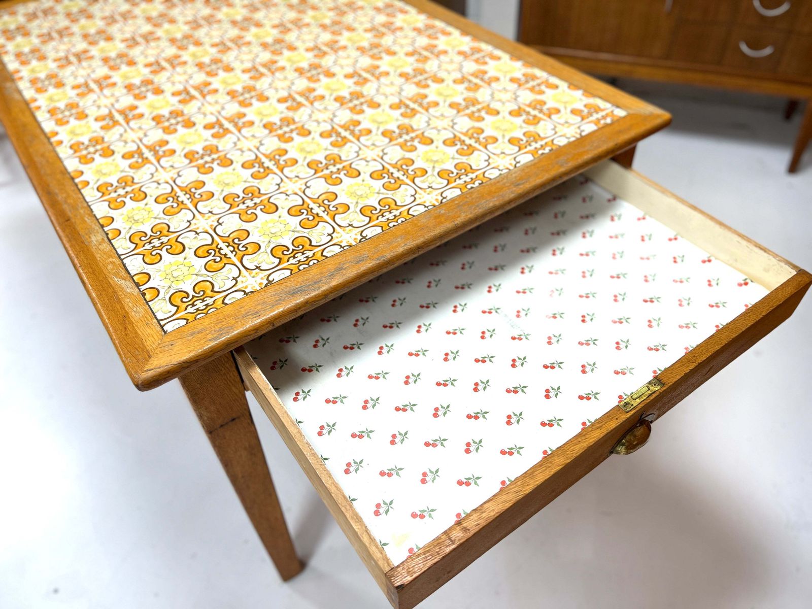 Furniture Mid Century, Oak Dining Table, Mid 20th Century photo