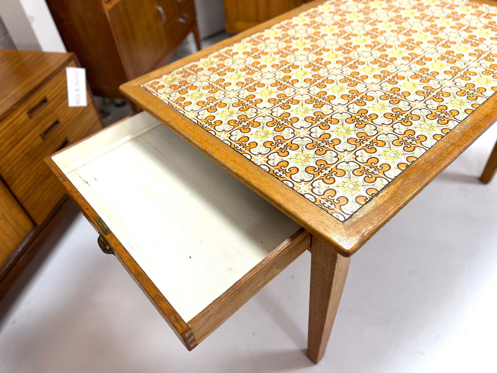 545.0 Mid Century, Oak Dining Table, Mid 20th Century photo