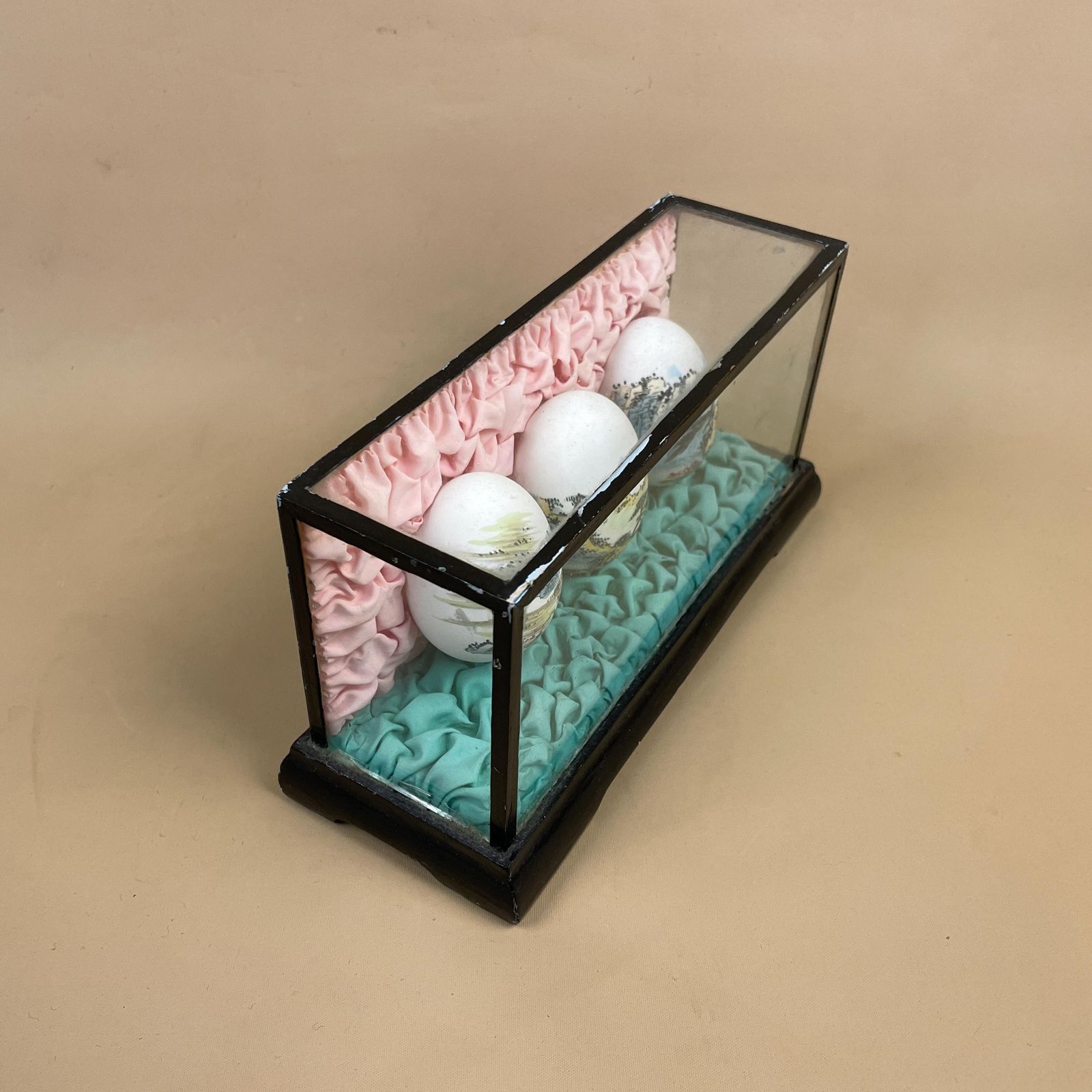 Trio Of Oriental Chinese Hand Painted Eggs Glazed Display Case Hand Decorated Small 3x Three Blue Blue Decoration 20th Century photo buy