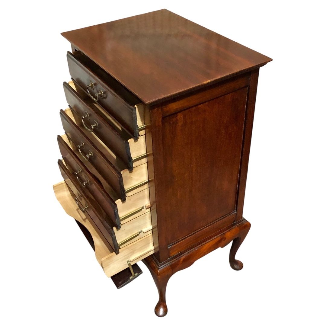 Handsome Edwardian Mahogany Music Chest photo 289.0