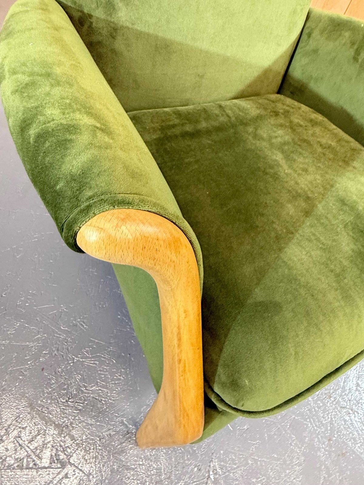 Parker Knoll Beautiful Froxfield Armchair In Forest Green Velvet Fabric.. Fully Refurbished & Restored. photo vinterior