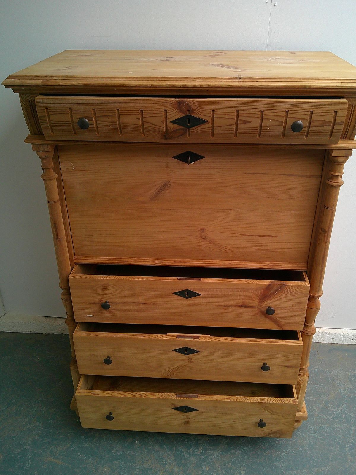 photo for sale A Super Victorian Pine Ladies Make Up Chest Of Drawers To Wax / Paint