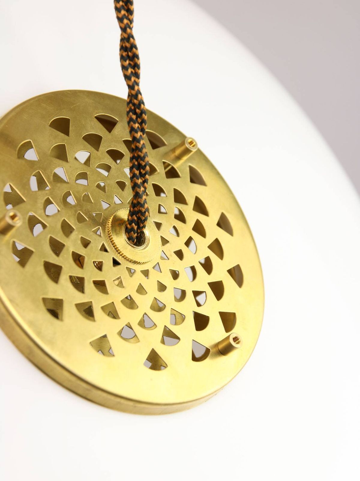 Medusa Pendant By Luigi Massoni For Guzzini In Brass And Plexiglass, 1970s photo Lighting
