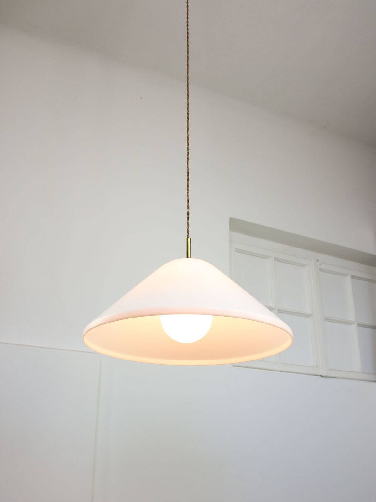 photo buy Elpis Pendant By Luigi Massoni For Guzzini In Plexiglass & Brass, 1970s