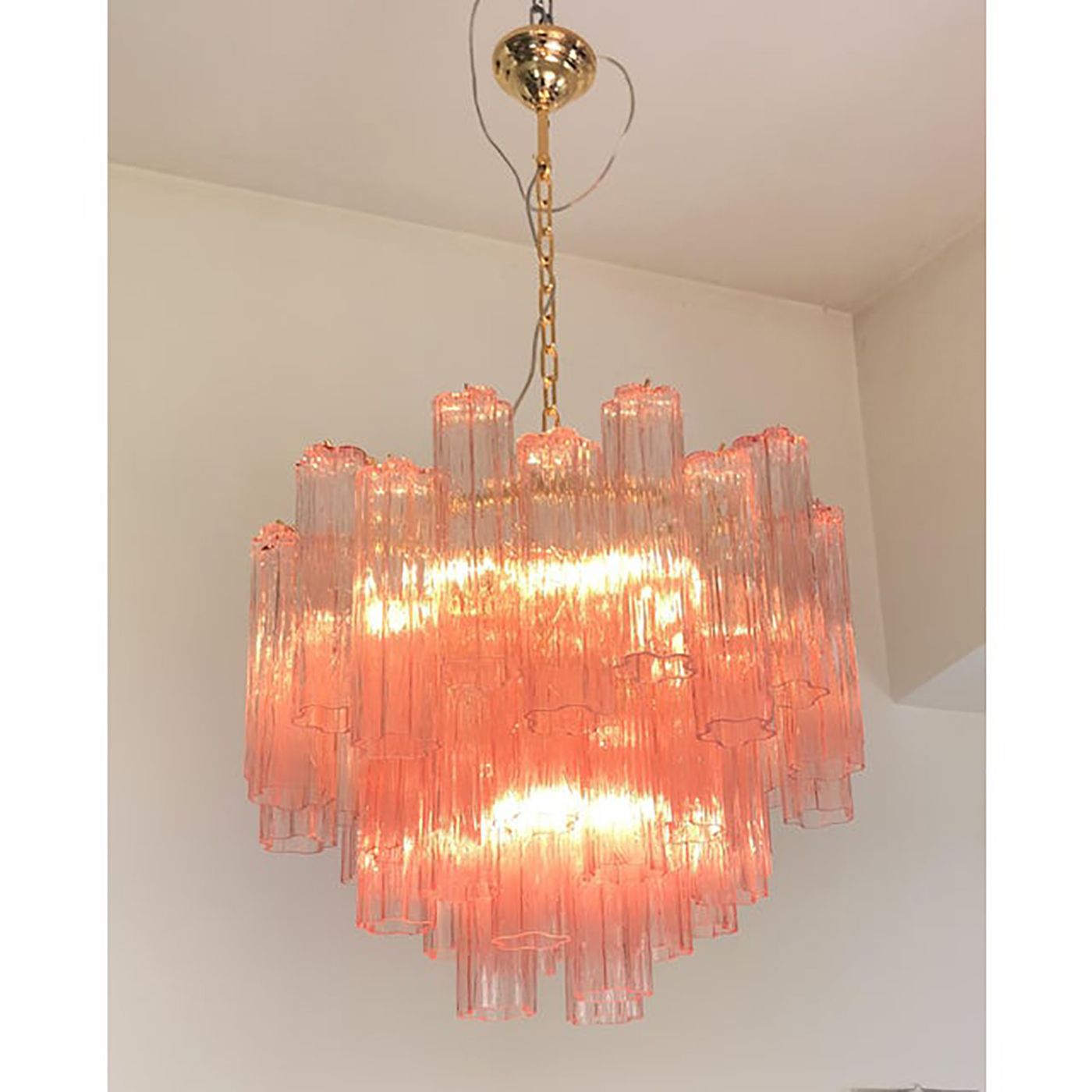 Contemporary Scenographic Pink “Tronchi” Murano Glass Chandelier In Venini Style photo vinterior