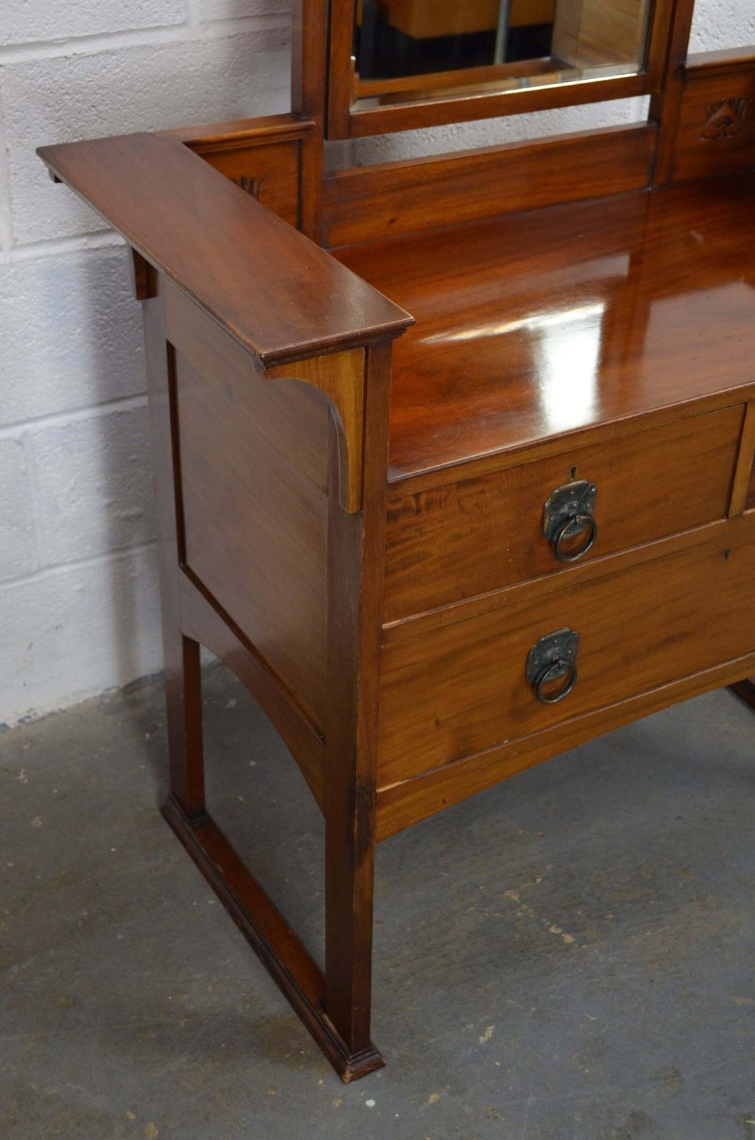 A Late 19th Century Art Nouveau Mahogany Dressing Table   Liberty & Co photo vinterior