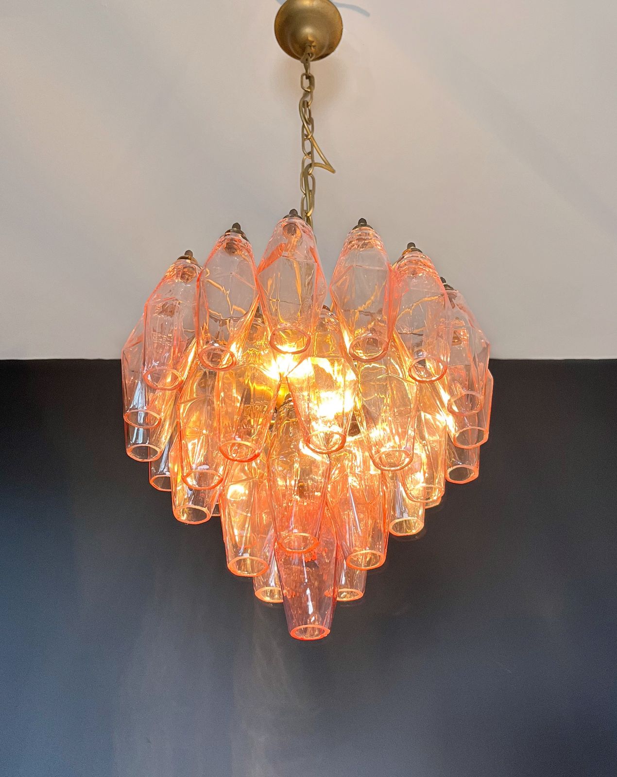 Elegant Murano Pink Poliedri Chandelier   Carlo Scarpa Design photo furniture