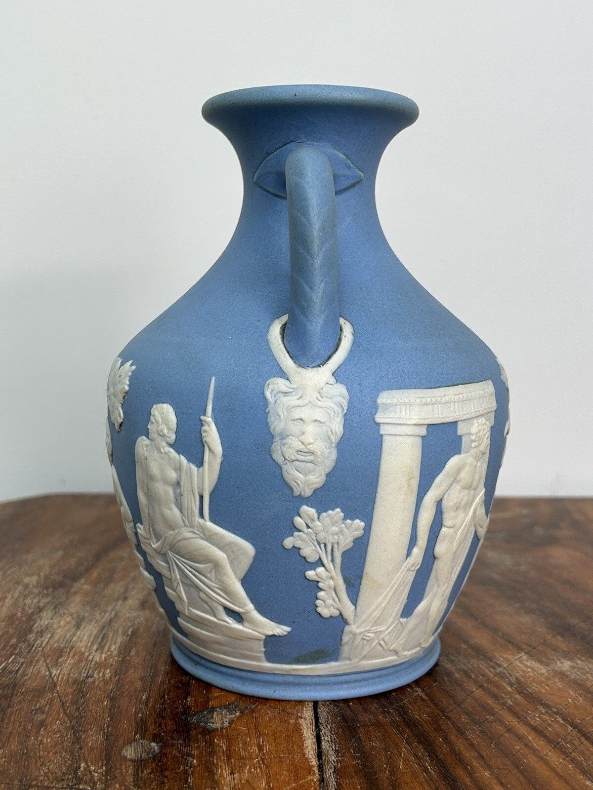 Wedgwood Light Blue Jasperware Portland Vase 18cm photo furniture
