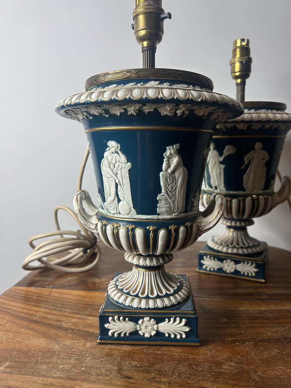 950.0 Wedgwood Large Borghese Vase Victoria Ware Queensware Lamp Pair photo