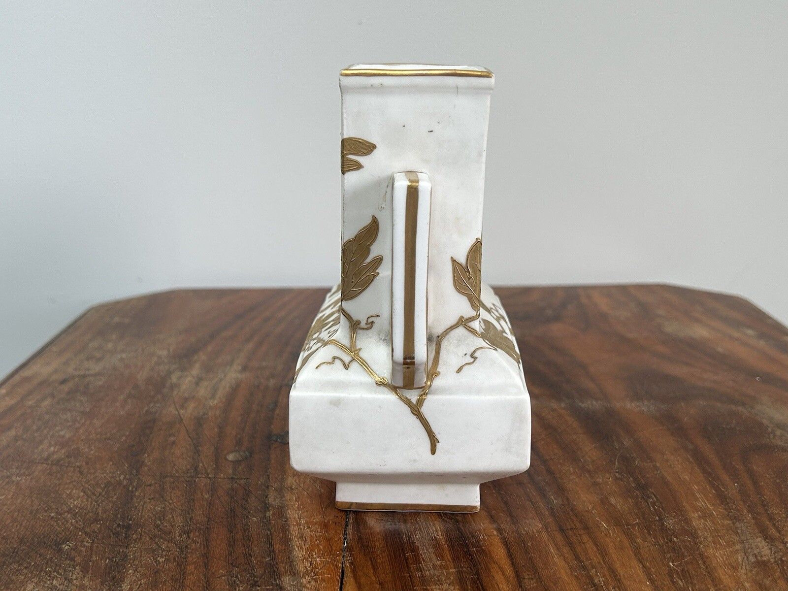Wedgwood Bone China Aesthetic Movement Vase Uk, 1870s photo for sale