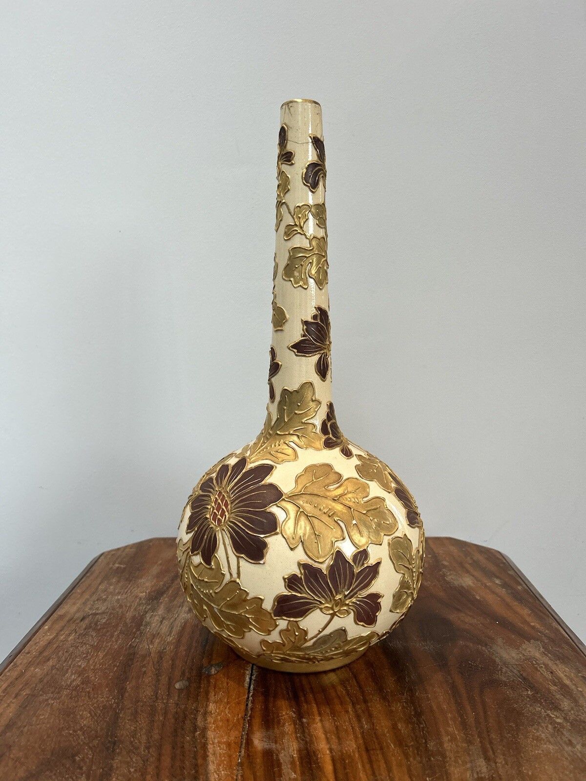 Wedgwood Golconda Ware Bulbous Vase Ceramic Wedgwood photo for sale