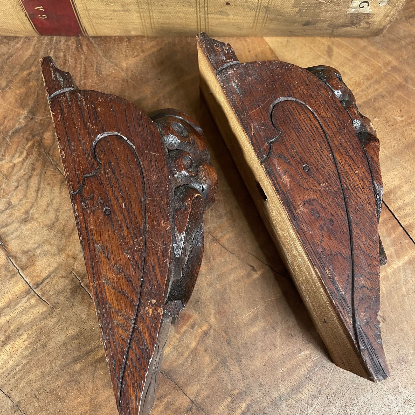 A Pair Of Carved Wooden Cherub Heads photo 149.0