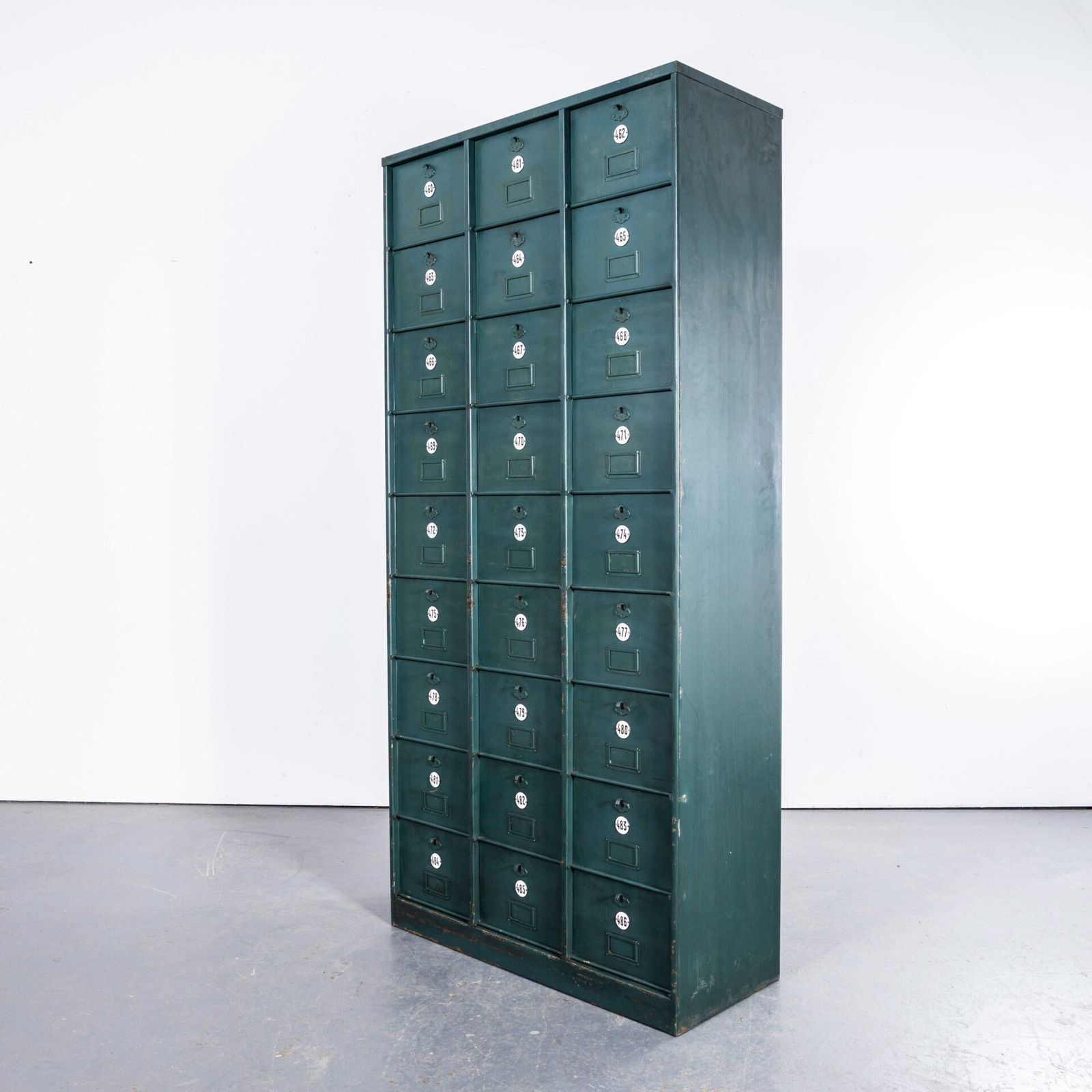 photo furniture 1920’s French Industrial Metal Cabinet Dark Green – Twenty Seven Klappets