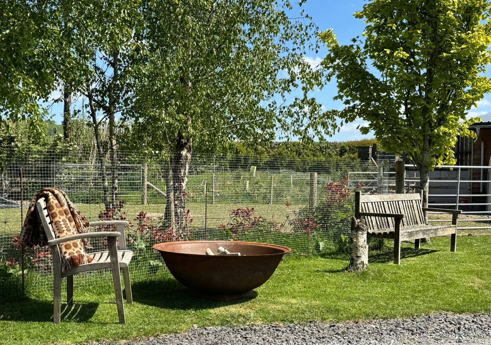 Large 4ft Natural Cast Iron Garden Fire Pit With A Rust Patina photo vinterior