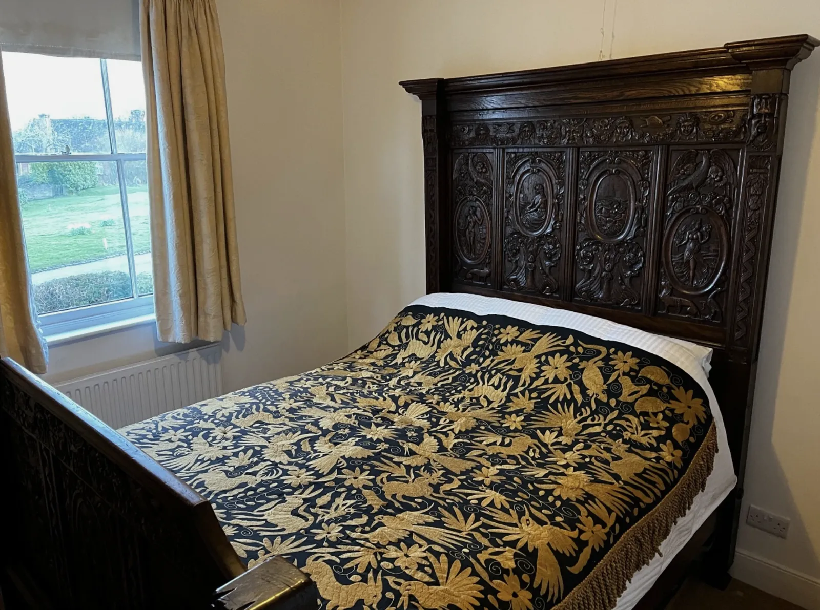 Unique Antique Oak Carved Bed photo furniture