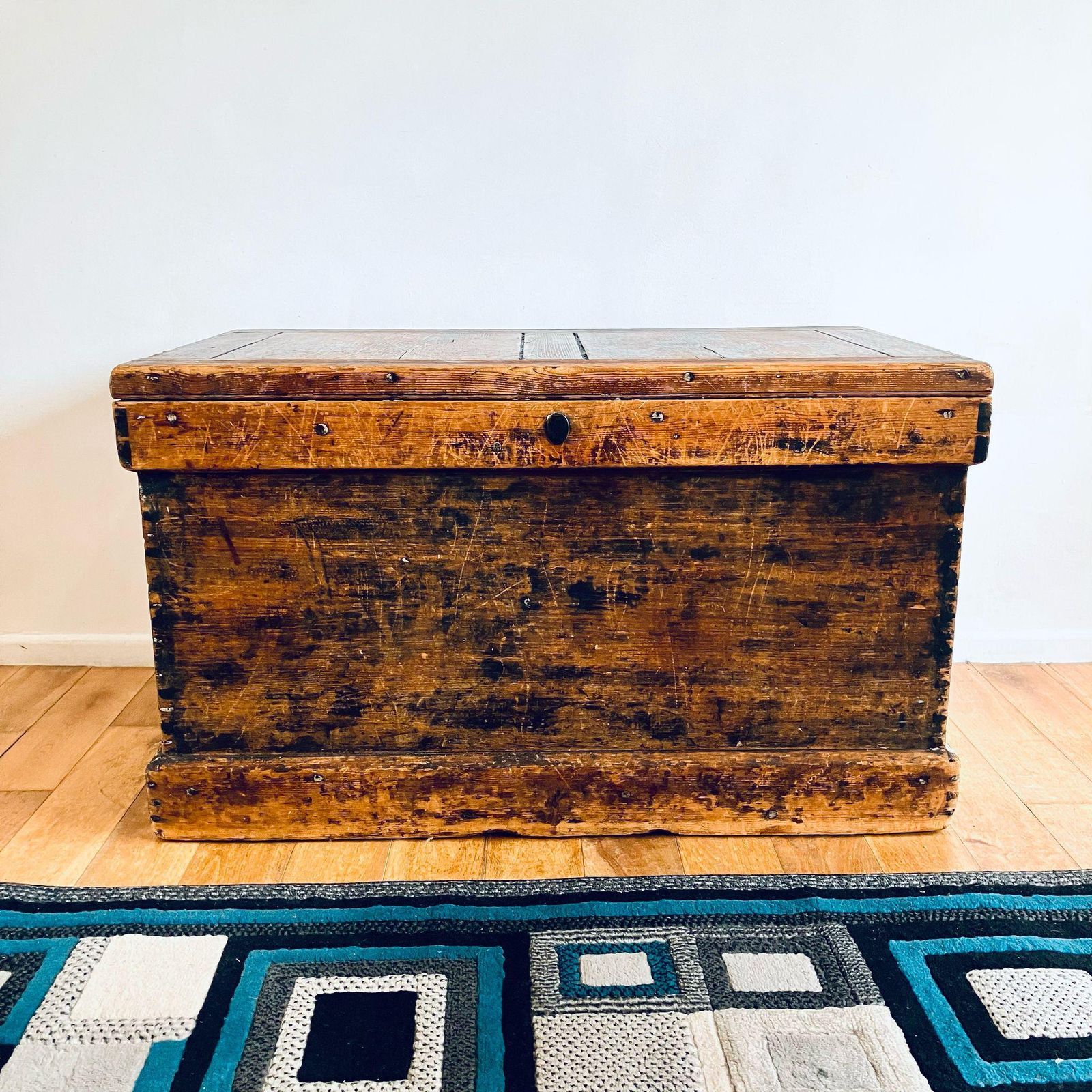 Rare Exquisite Antique Distressed Pine Chest Trunk Large Storage Chest Unique 103cm photo furniture