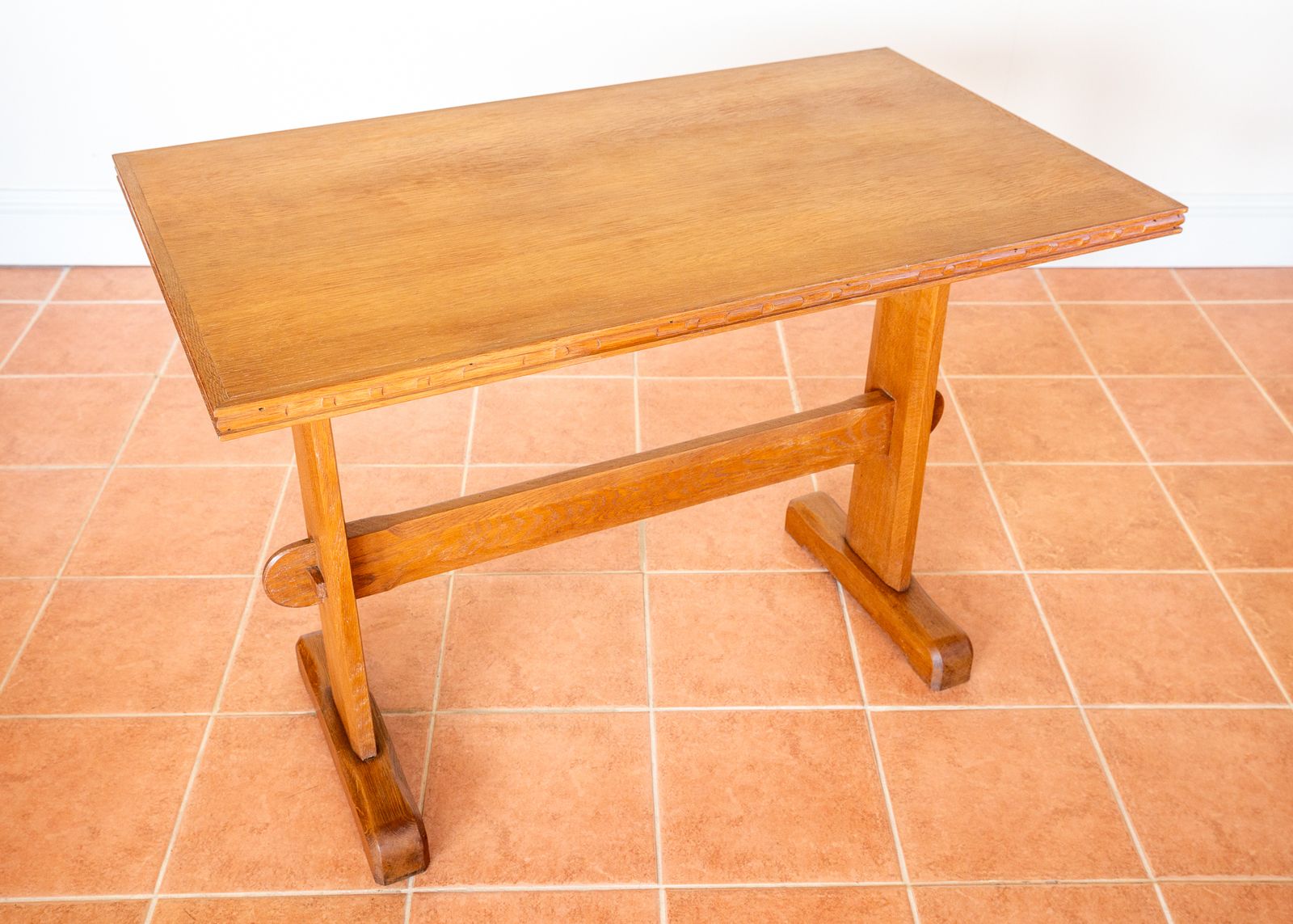 photo vinterior Light Red Oak Refectory Trestle Table Cotswold School Arts And Crafts Heals Bedroom Side Dining Tabl.E Rustic Farmhouse Antiqu.E