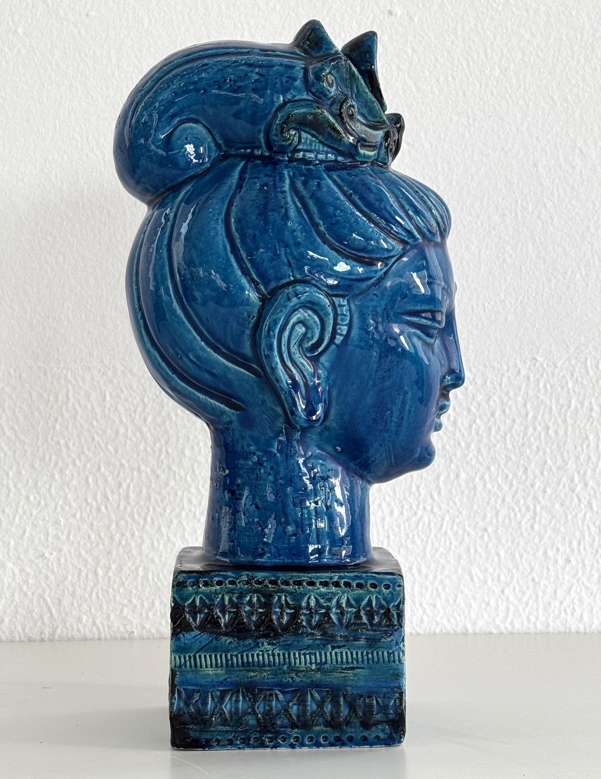 Aldo Londi For Bitossi Kwan Yin Buddha Rimini Blu, Italy, 1970s photo vintage