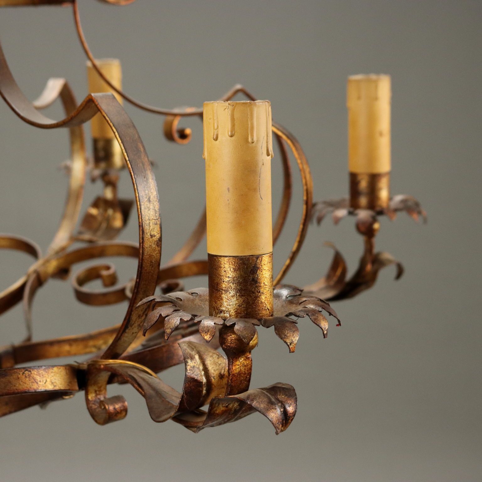 Antique Chandelier Gilded Iron Metal 12 Lights Italy XX Century photo Lighting